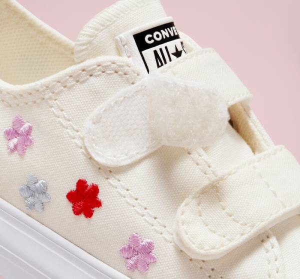 Converse Chuck Taylor All Star Easy-On Floral Embroidery Düz Taban Ayakkabı Beyaz Beyaz | CV-960ZSK